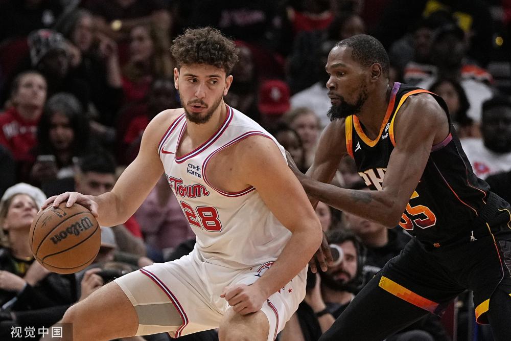 一人包揽两 一人包揽两